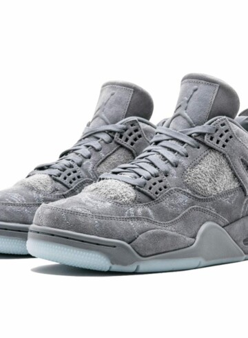 Air Jordan - Air Jordan 4 Retro Kaws