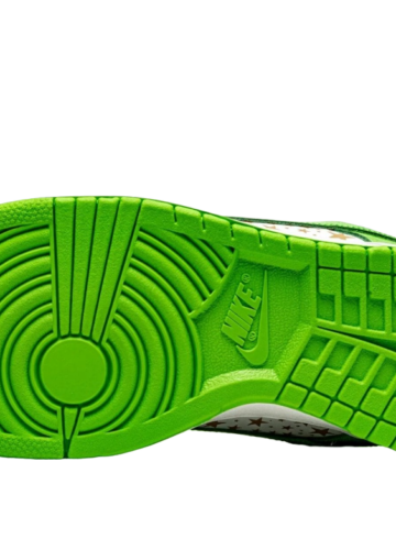 Nike SB Dunk Low Supreme Stars Mean Green Women