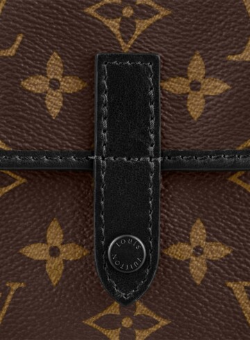 Louis Vuitton - Christopher Wearable Wallet